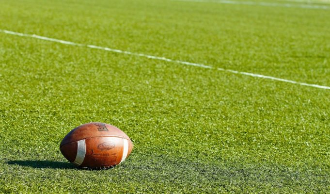17 Year Old Quarterback Already Worth $8 Million Goes Viral
