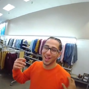Fake Impostor Colin Kaepernick Look Alike Spotted Tricking People at Clothing Store in Viral Video
