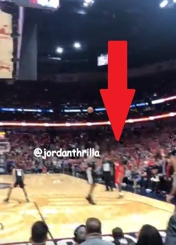 Zion Williamson Scores 17 Straight Points then Gets MVP Chants From Pelicans Crowd in Debut