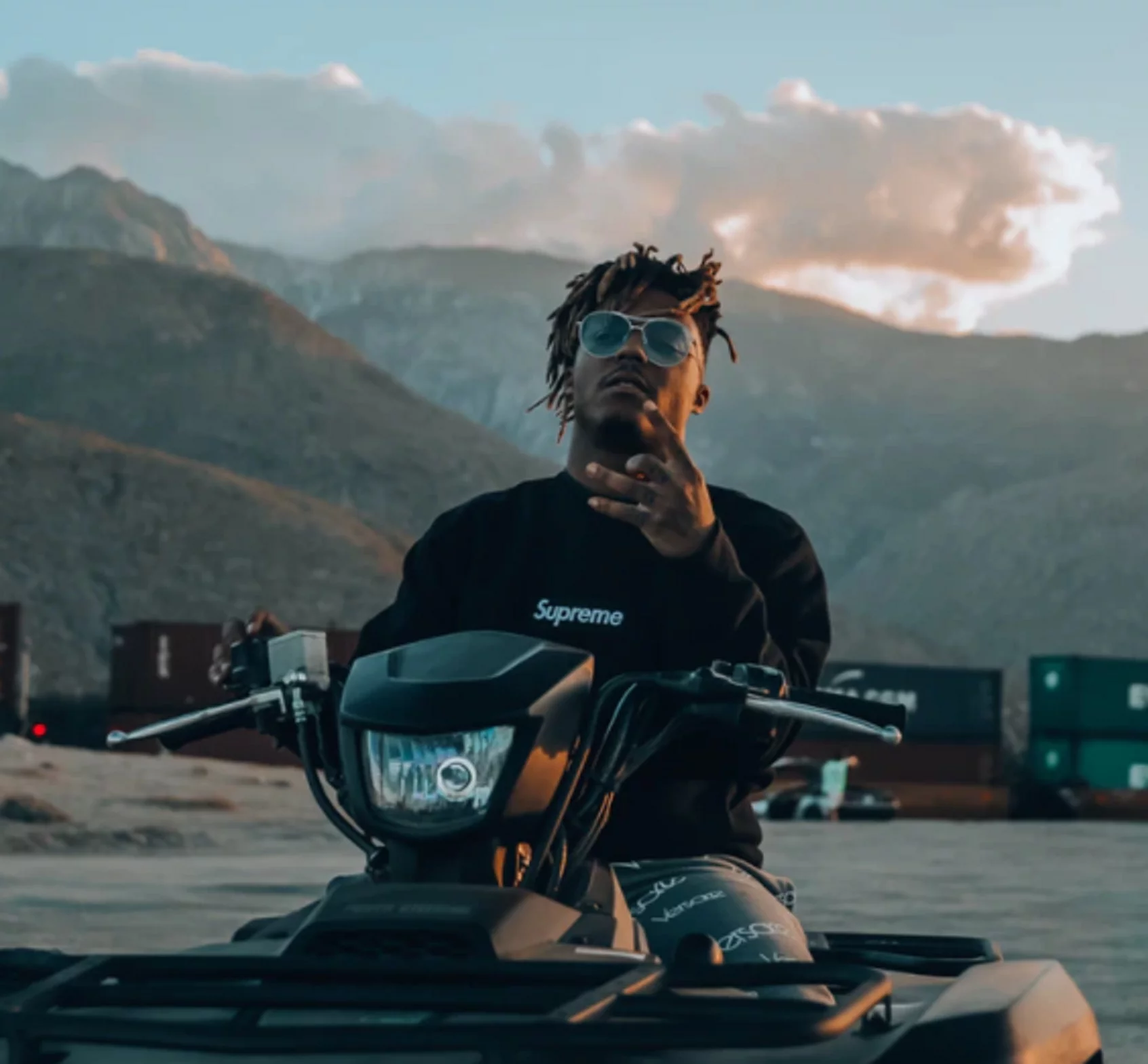 "Damn Juice" Goes Viral as Juice Wrld Fans Start Posting Meme Videos While Crying Over Lyrics of his New Song