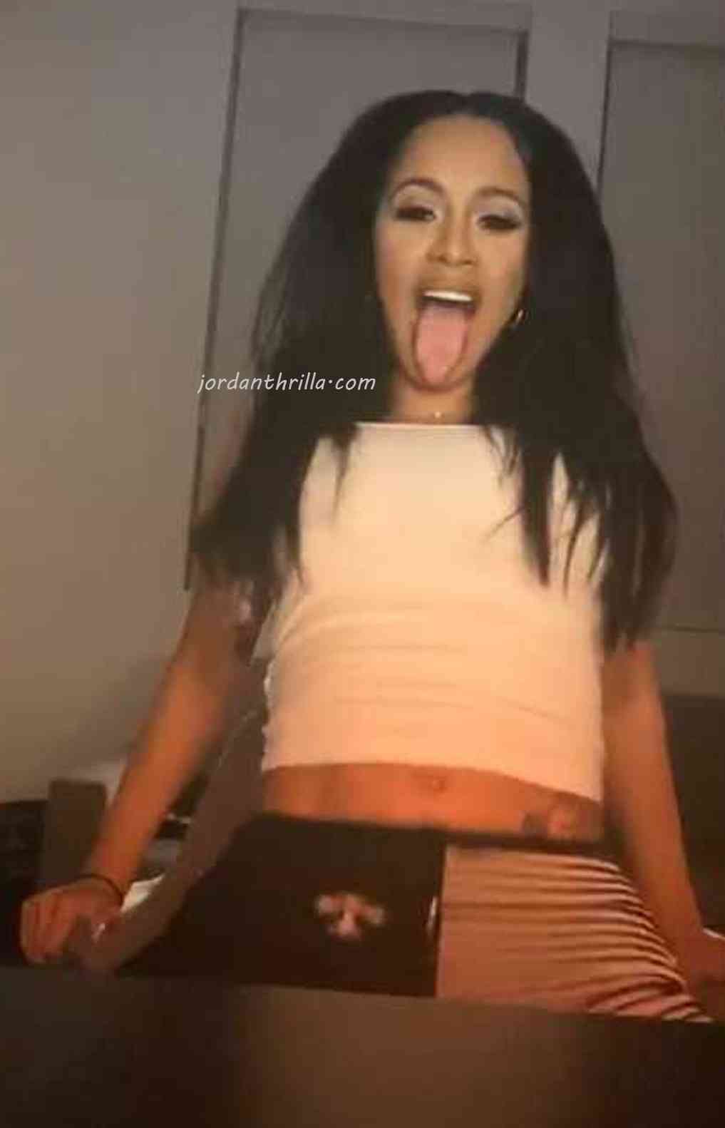 Fans cardi leaked only b Cardi B