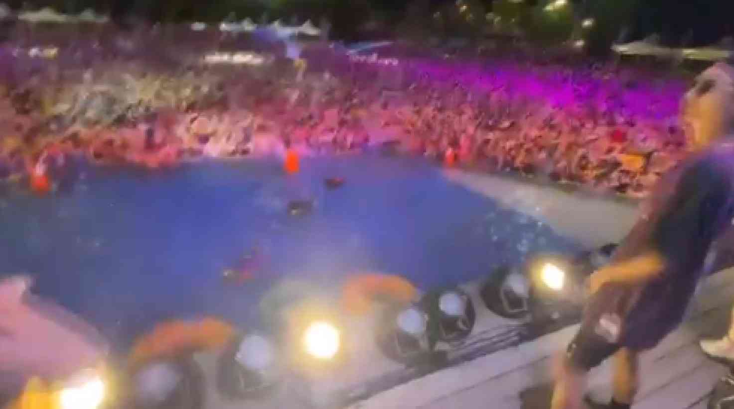 Wuhan Pool Party with Thousands of People With No Facemasks or Social Distancing Goes Viral