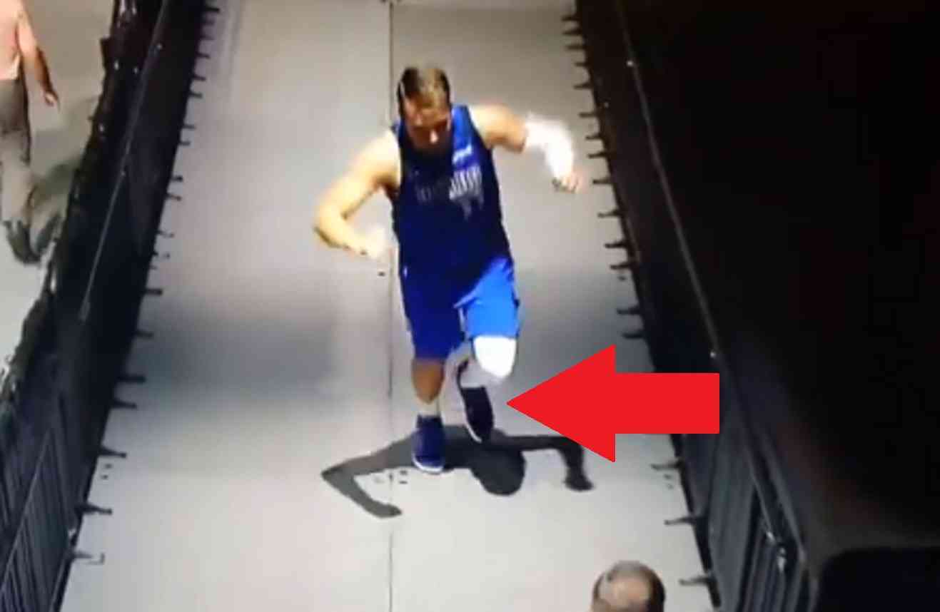 Luka Doncic Injures Ankle Guarding Kawhi Leonard and Hops Off Court on One Leg during Mavericks vs Clippers Game 3