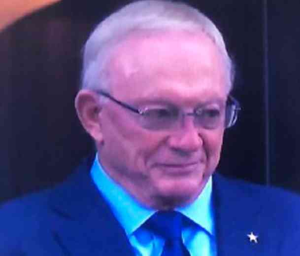 Jerry Jones Face Reaction to Dontari Poe kneeling