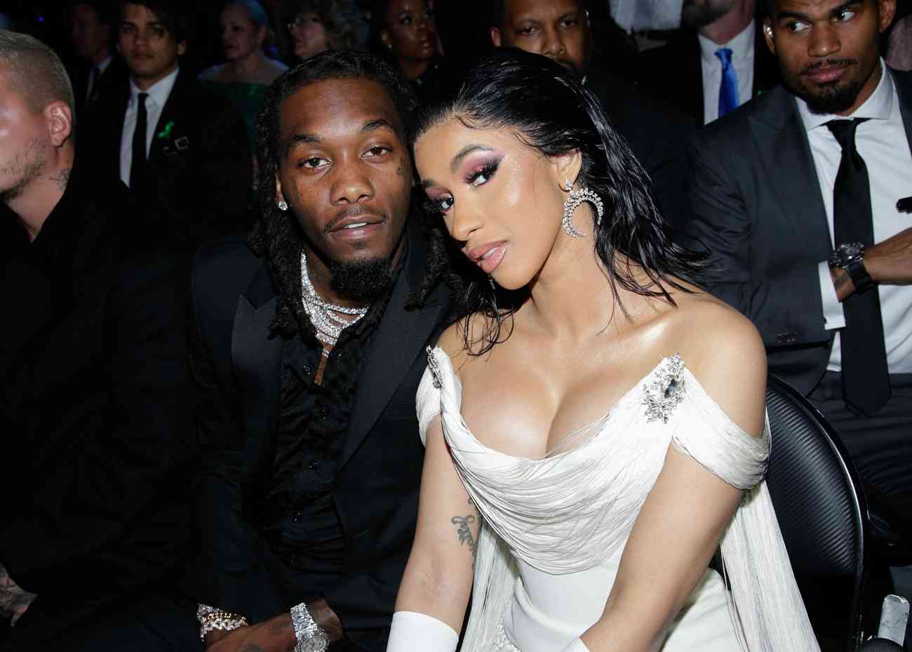 News that Cardi B Divorcing Migos Offset makes Old Video of Offset Hiding His Phone from Cardi B Go Viral Again