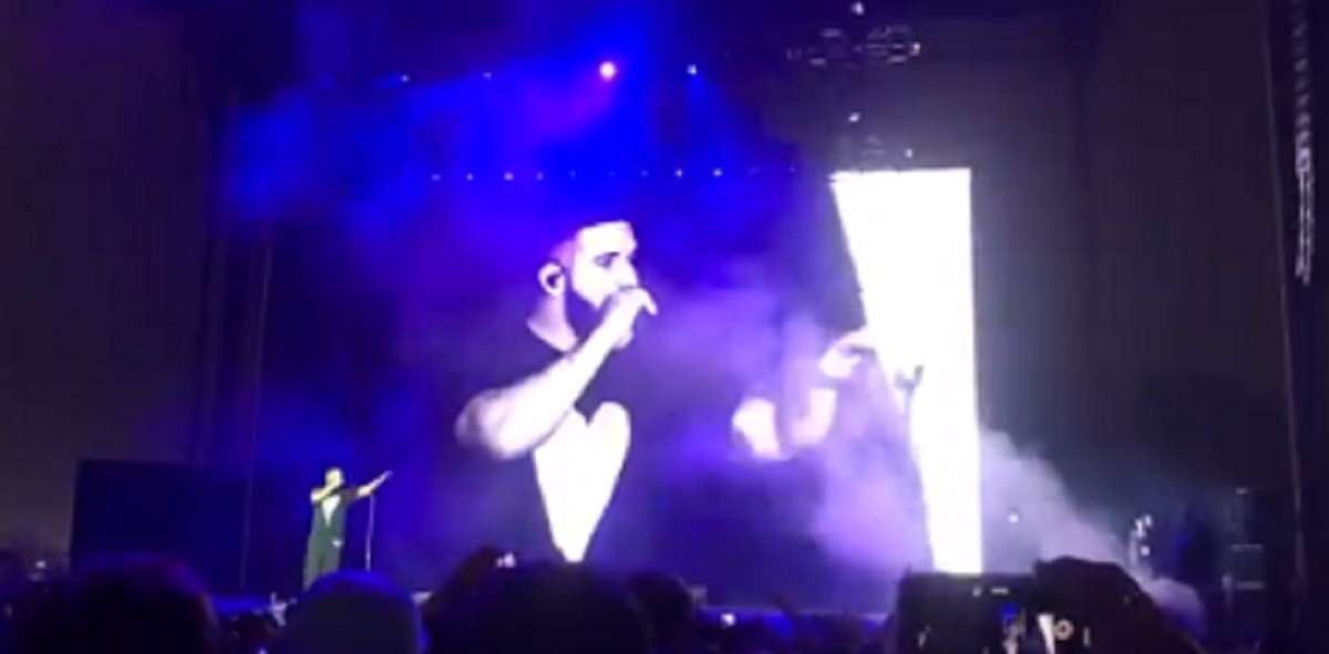 Drake Gets Booed Off Stage Camp Flog Gnaw Concert after Fans realize He Isn't Frank Ocean