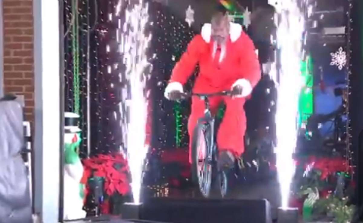 Shaq Bike Stunt on Inside of The NBA Almost Ends Injury After Hard Crash on Concrete