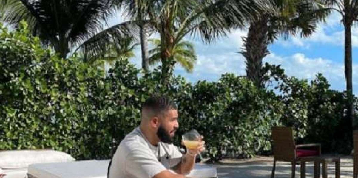 Drake Makes Heartbreaking Announcement to Fans about January 2021