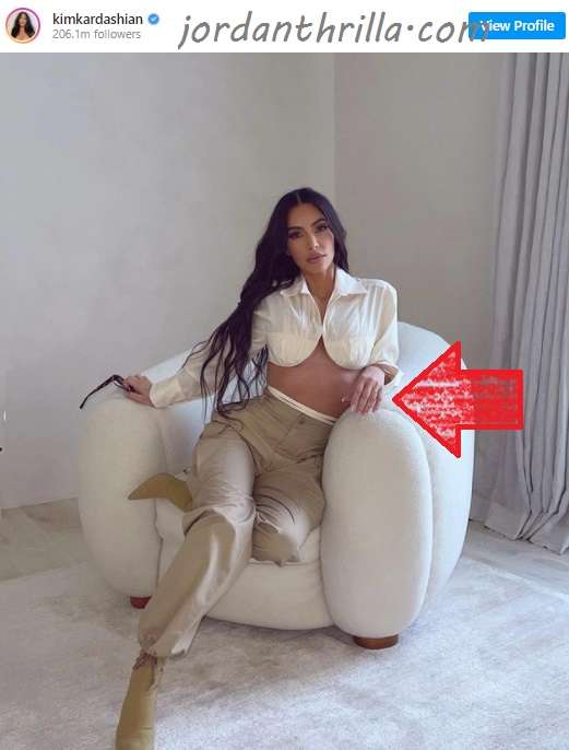 Evidence of Kanye West and Kim Kardashian divorce fake. Kim Kardashian still wearing wedding ring after filing for divorce.