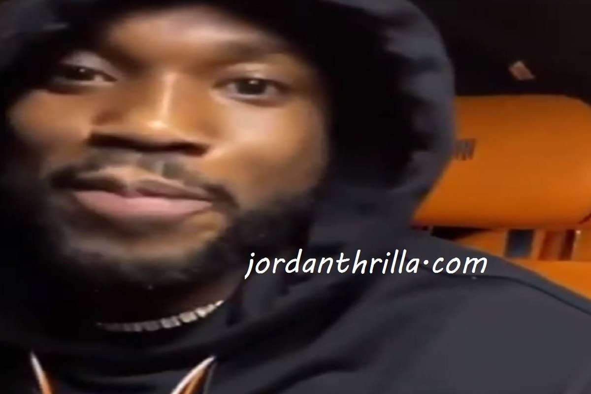 Meek Mill Apologizing for Kobe Bryant Lyrics with Special Hat Dedicated to to Kobe and Gigi