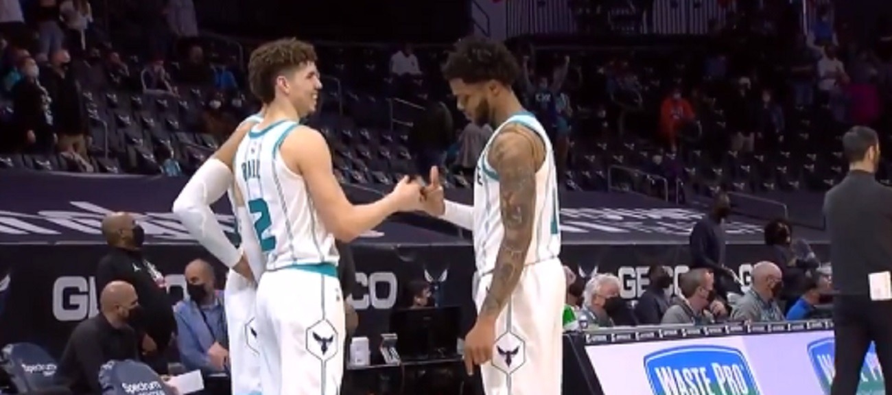 LaMelo Ball and Miles Bridges Handshake Might Be the Longest Ever Seen in the NBA
