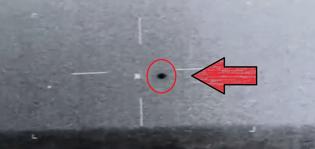 2019 US Navy UFO Footage of 50 foot Spherical Flying Object UAP Entering Water Leaks