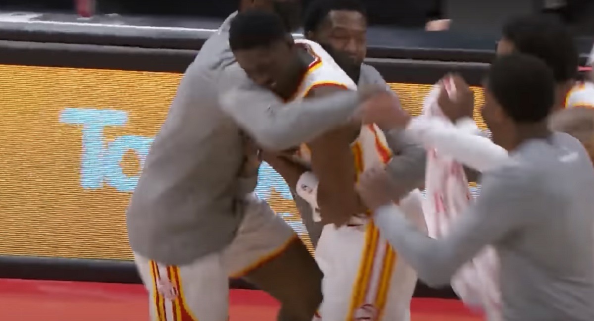 Tony Snell Didn't Miss a Free Throw This Season During First 50/50/100 In NBA History