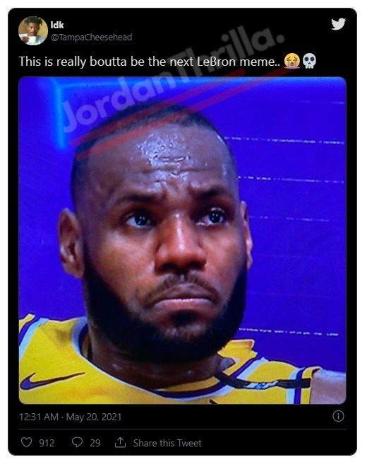 LeBron Meme Goes Viral Draymond Green Blinds Lebron James With Nasty Hit To the Face During Lakers vs Warriors Play-in