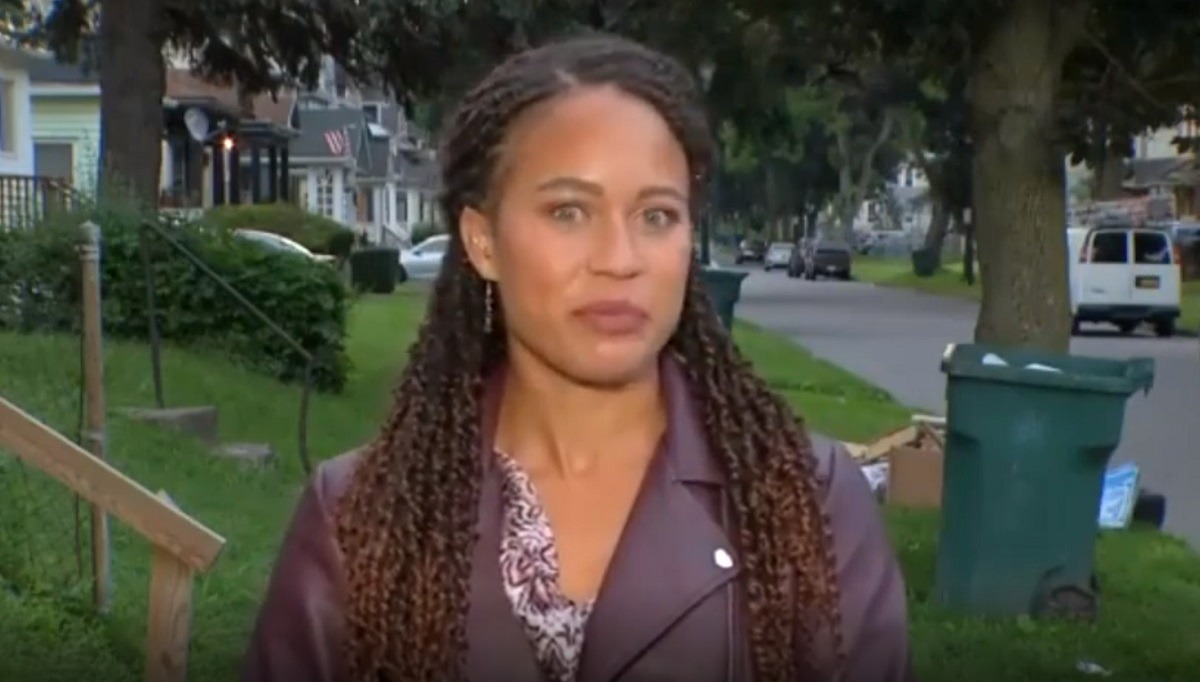 Spectrum NY News Reporter Brianna Hamblin Exposes Two Men Verbally Sexually Harassing Her During Live News Recording