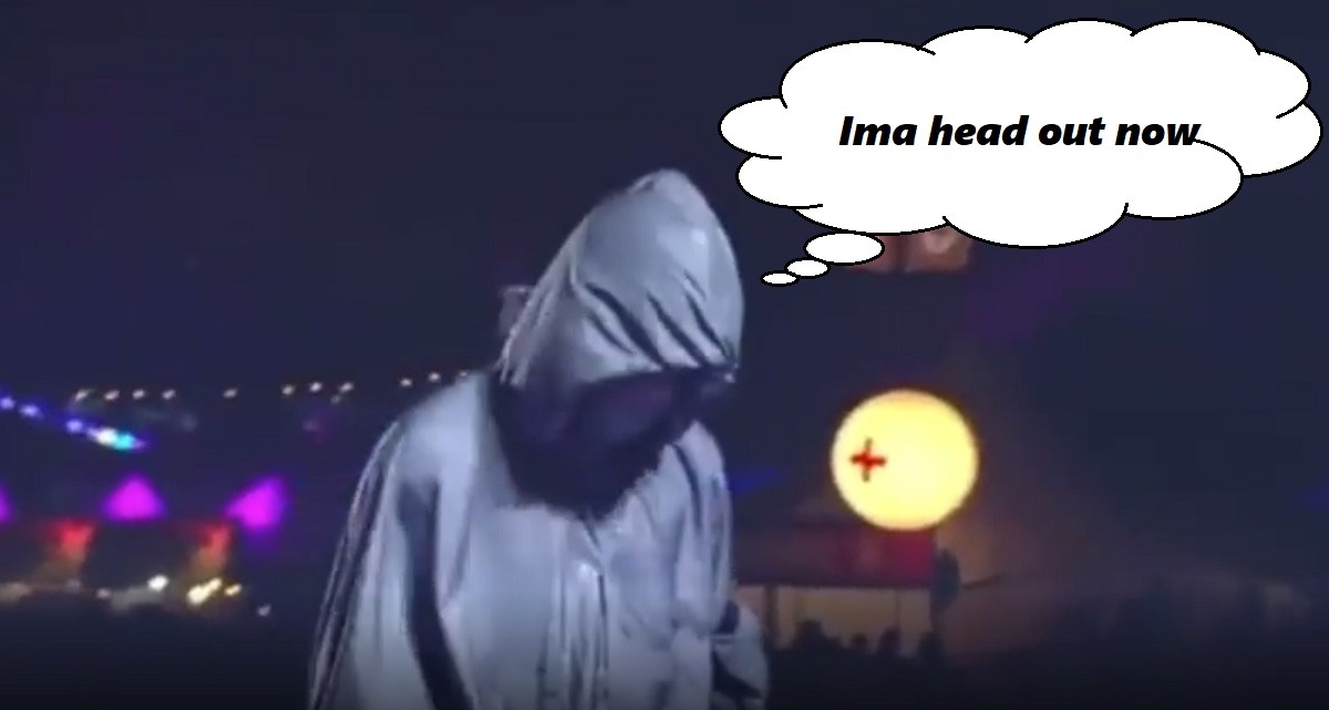 Playboi Carti Walks Off Stage Embarrassed By Dead Crowd During Rolling Loud Performance at Miami Hard Rock Stadium. Playboi Carti emotional pain behind Kanye West mask. Playboi Carti memes
