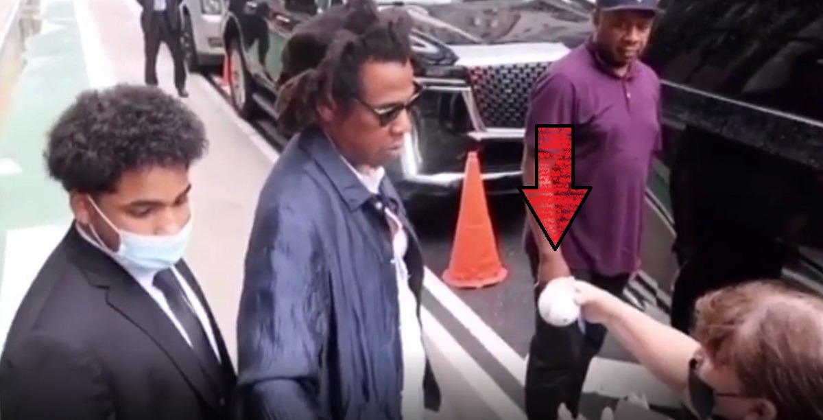 Jay Z Rejects White Woman Asking Him To Sign a Baseball With His Autograph?