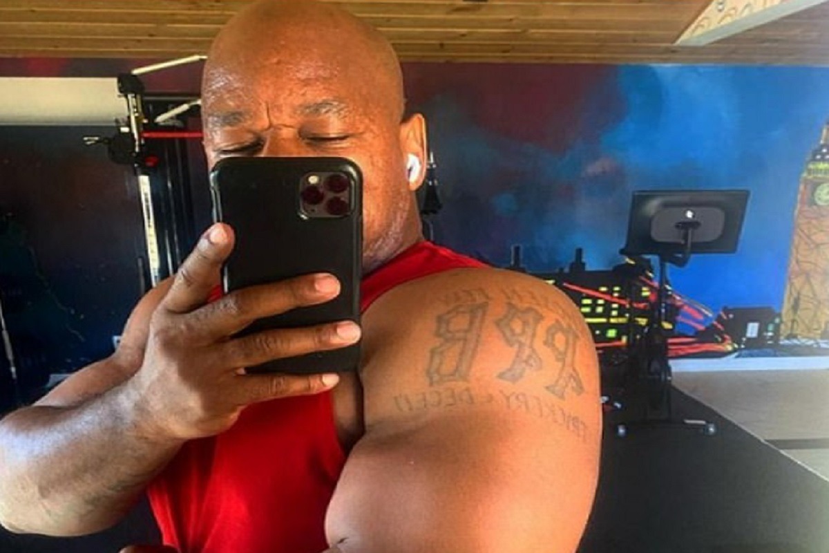 Chad Ocho Cinco is - Image 7 from Snapback Mama!: Amara La Negra Shows Off  Her Post-Partum Curves Just Three Weeks After Giving Birth To Her Twin  Girls | BET