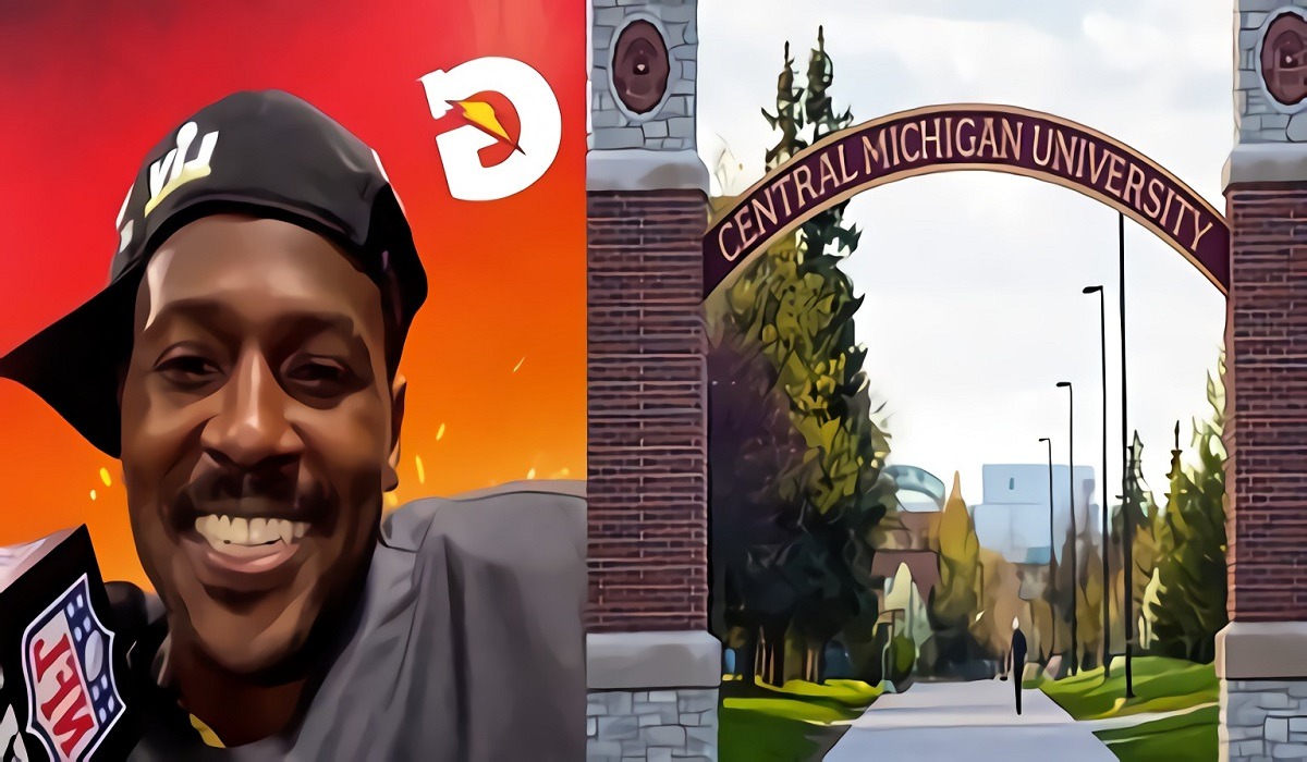 AB Antonio Brown Saying 'Boomin University' During Bucs vs Cowboys Leaves Central Michigan University Alumni Disappointed. Central Michigan mad Antonio Brown said 'Booming University' during Buccaneers vs Cowboys