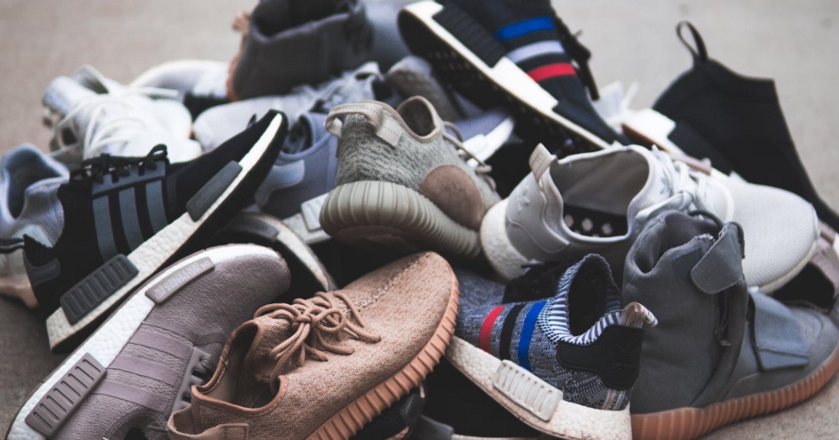 Do Kanye West's New Yeezys Look Like Banana Peels? Social Media Reacts to New Yeezy Knit RNR 'Sulfur' Photos with Roast Session. People compare Knit RNR 'Sulfur' Yeezy sneaker to banana peels. People clown New Yeezy Knit RNR "Sulfur" Photos with banana jokes.