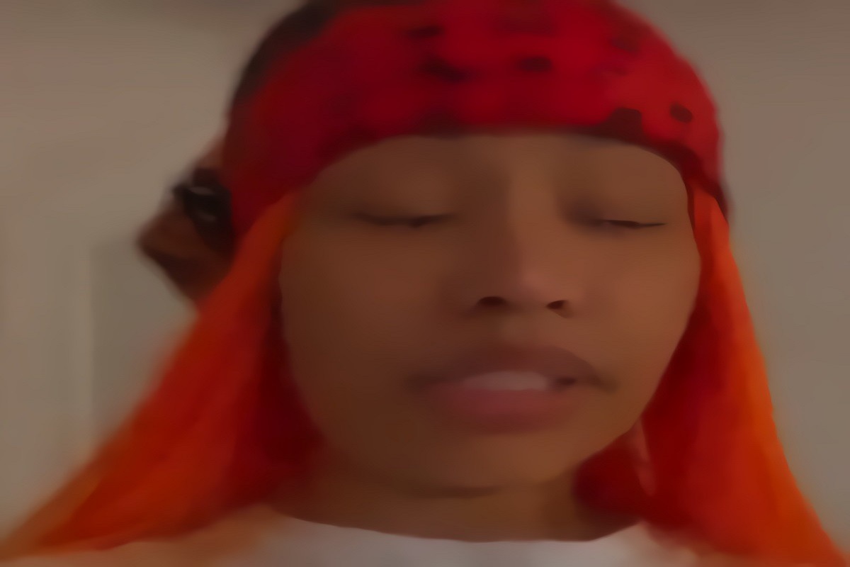 Papa Bear Doing Construction and Making Banging Noises Interrupts Nicki Minaj Instagram Live in Funny Video