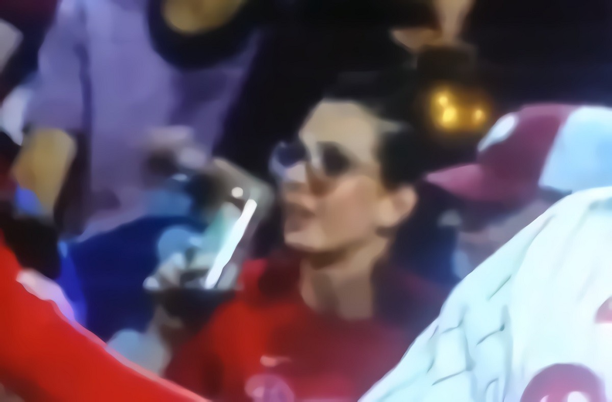 Female Phillies Fan Pretending to Give Top to a Beer Can During Phillies vs Pirates Goes Viral. Female Phillies fan pretends to suck beer can.