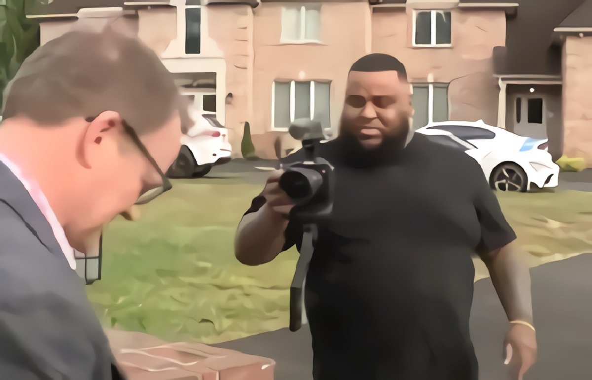 Omi in a Hellcat Snitches on His IPTV Colleagues on Live TV while be Interviewed about FBI Arresting Omi in a Hellcat Again in 2021. The reason why people think Omi in a Hellcat is a snitch. Omi in a Hellcat Fox News interview