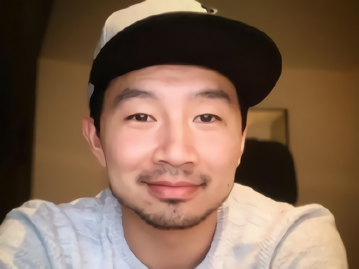 LGBTQ Community Cancelling Simu Liu? Shang Chi Star Simu Liu Exposed for Comparing Gay People to Pedophiles in Reddit Post. Details on why Simu Liu compared gay people to pedophiles on reddit.