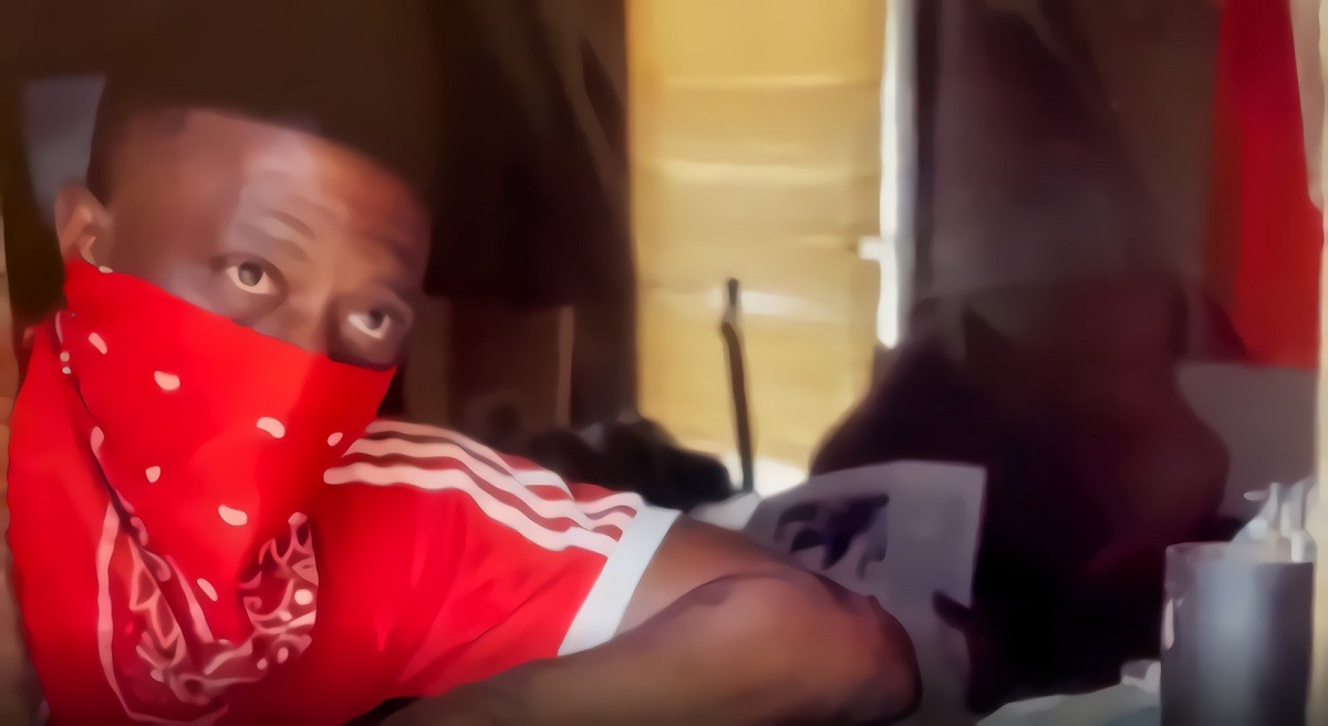 Lil Boosie Herpes Lip Bump Scene From 'My Struggle' Lil Boosie Movie Goes Viral. Funniest scene from Lil Boosie's 'My Struggle' movie. Lil Boosie covering herpes lip bump in My Struggle movie.