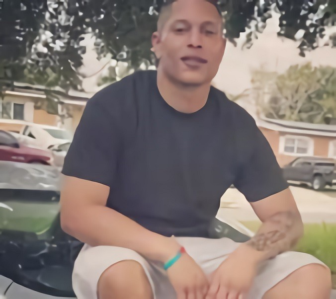 Women React to Miya Marcano's Dead Body Found in Orlando Florida and Pictures of the Murder-Suicide Suspect. Where was Miya Marcano's Dead Body Found. Why Did Armando Caballero Murder Miya Marcano Then Commit Suicide? Picture of Armando Caballero.