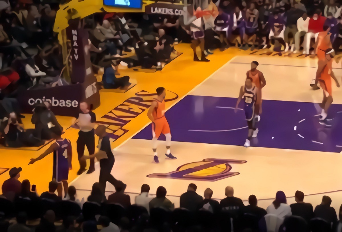 Why Did Rajon Rondo Point Finger Gun at Lakers Fan Leading to Ejection During Lakers vs Suns? Details of Here you can see the Lakers fan slapping Rajon Rondo's finger gun out his face, before the ejection. Rajon Rondo pointing finger gun at Lakers fan
