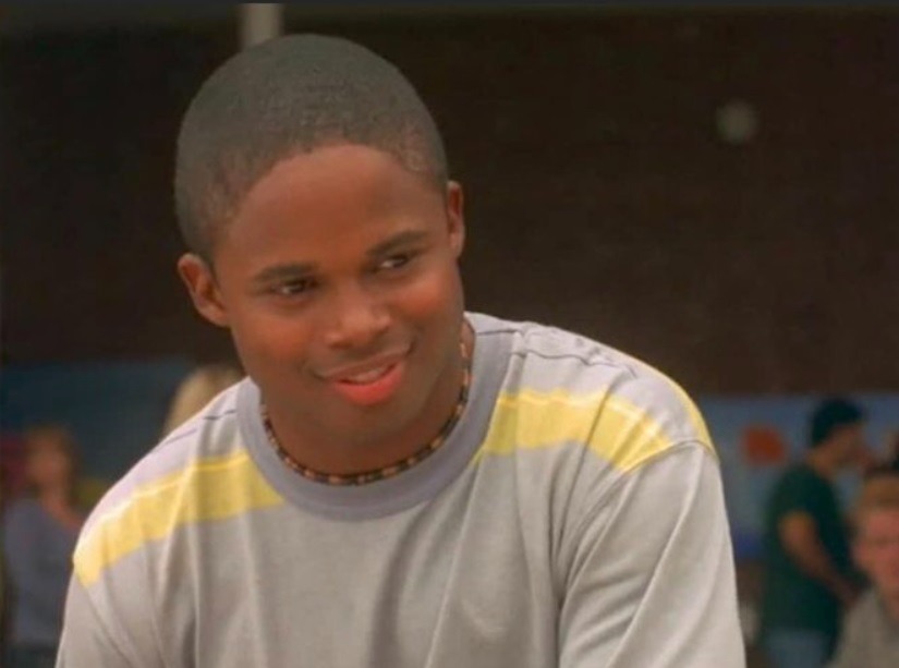 Zack Taylor From Power Rangers Hairline Fixed in 2021? People Can't Believe Black Ranger Zach Taylor Finally Got a Tape Up in 2021. Walter Emanuel Jones aka Zack Taylor hairline tape up in 2021.