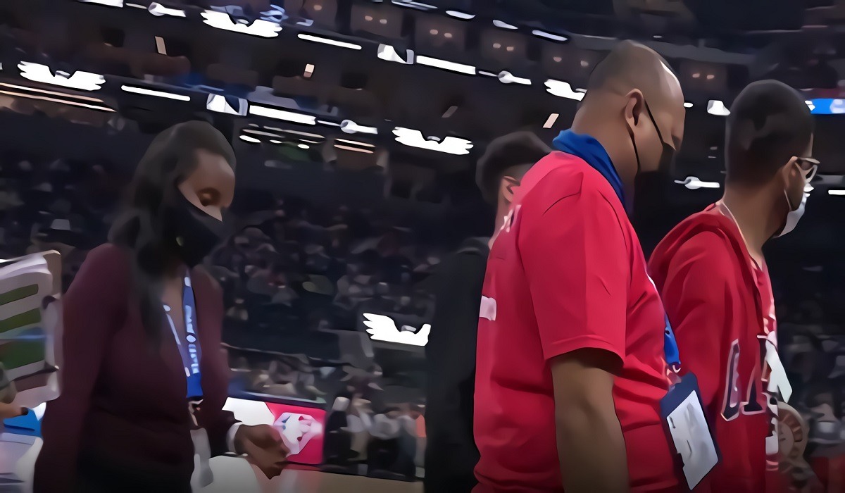 Bulls vs Warriors TAPS Halftime Awards Show Gets Kicked Off Court For Going On Too Long