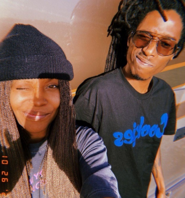 People are Shocked 50 Year Old Erykah Badu is Marrying a 27 Year Old Man Almost Same Age as Her Son. Erykah Badu engaged to Jaron the Secret.