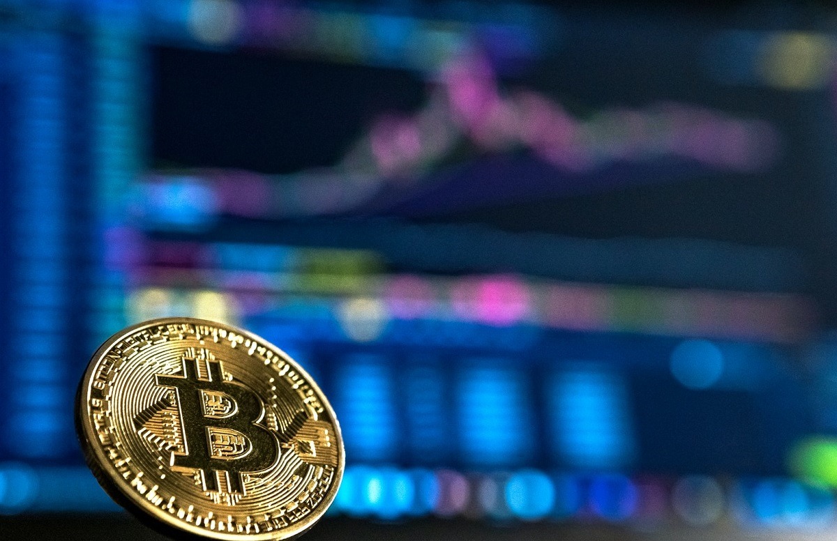 What Does the Coinbase QR Code Super Bowl LVI Commercial Mean? Why Did Coinbase Super Bowl Commercial Crash the Coinbase App? Coinbase QR Code Super Bowl LVI Commercial is Announcing a Valentines Day Special