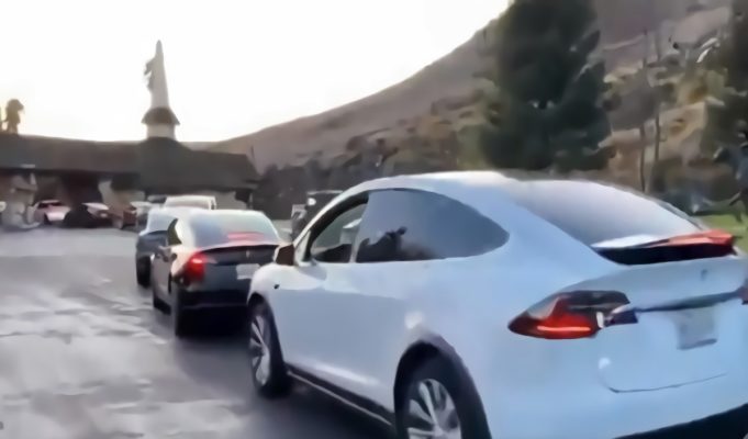 Video Showing Long Tesla Charging Line in California Sparks Fear Among Potential Electric Car Buyers