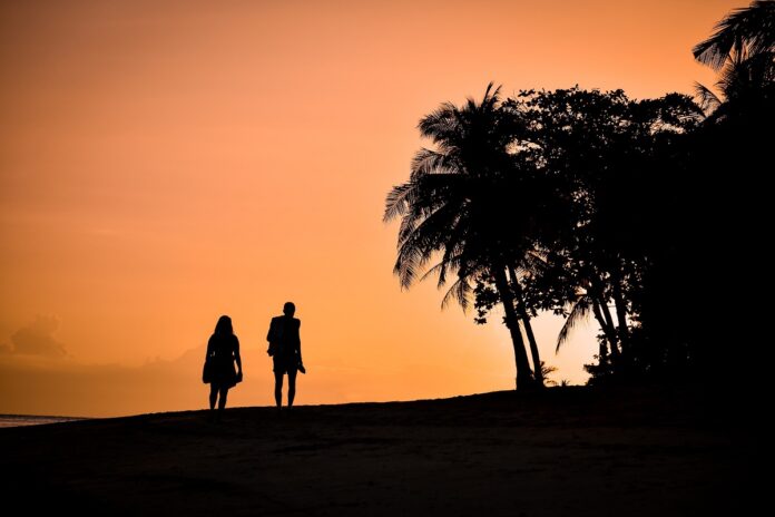 aita-reddit-threat-57-year-old-man-leaves-girlfriend-who-cant-have-kids