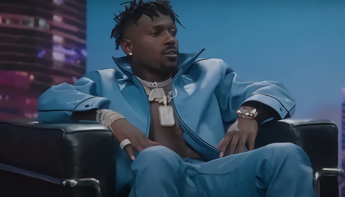 Is Antonio Brown Gay? Leaked 911 Call Alleges AB Sent Adult Videos to