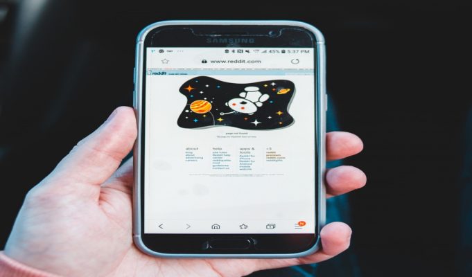 apollo-shutting-down-reddit