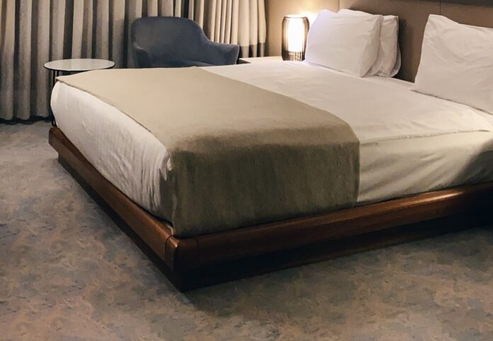 bag-of-blood-in-hotel-room-story-2