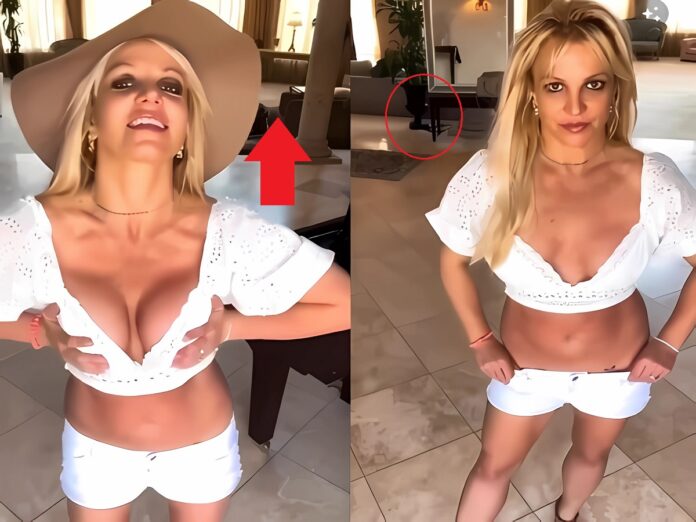 britney-spears-chest-video-conspiracy
