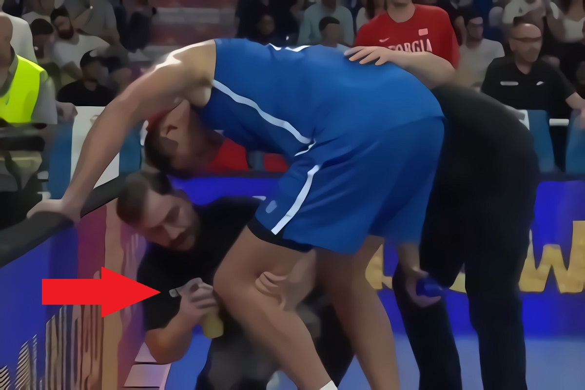 Closeup View of Danilo Gallinari's Knee Implosion Injury During FIBA World Cup Qualifiers Italy vs Georgia Goes Viral