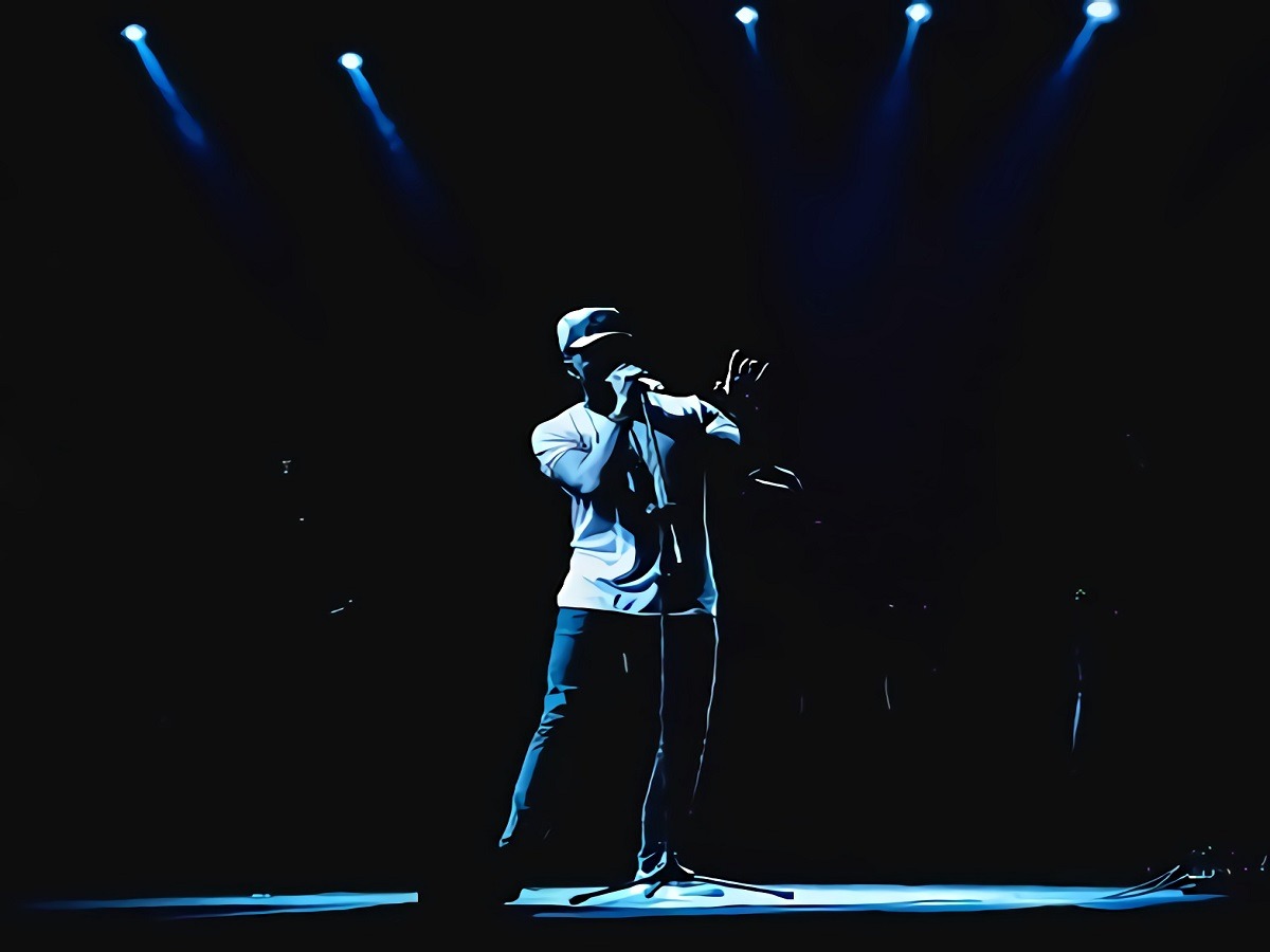 T.I. Booed Off Stage at Brooklyn NY at Comedy Show Goes.