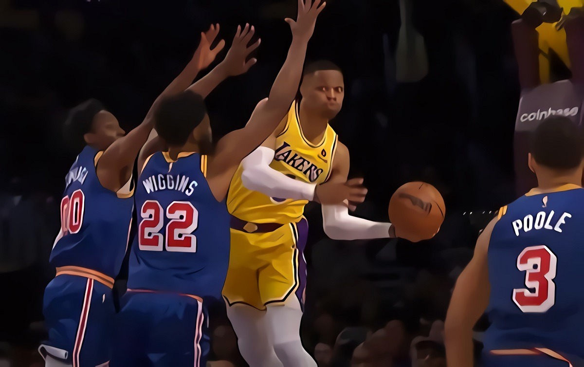 Magic Johnson Reacts to Russell Westbrook in Lebron James 56 Point Game Against Warriors. Russell Westbrook Flexing on Andrew Wiggins Was a Sign of Things To Come in Hindsight