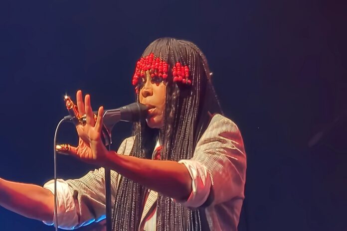 eykah-badu-casting-spell-conspiracy-theory-7