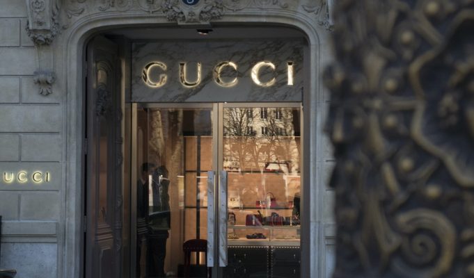 Store Clerk's Head Nod During Gucci Store Robbery Goes Viral