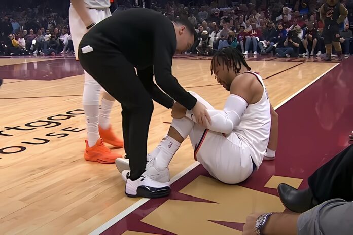 jalen-brunson-leg-knee-injury-6