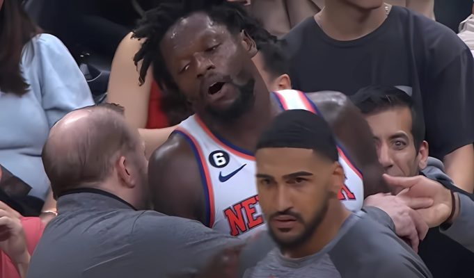 julius-randle-fight-knicks-coaching-staff-member