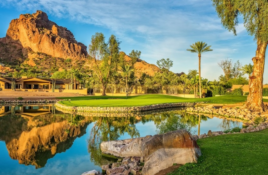 Kevin Durant in a Paradise Valley looking for house