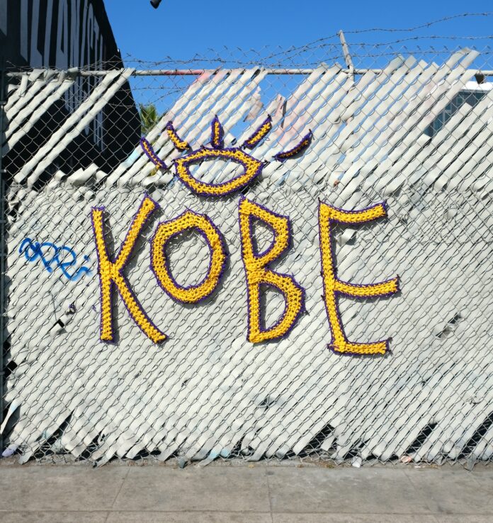 kobe bryant mural